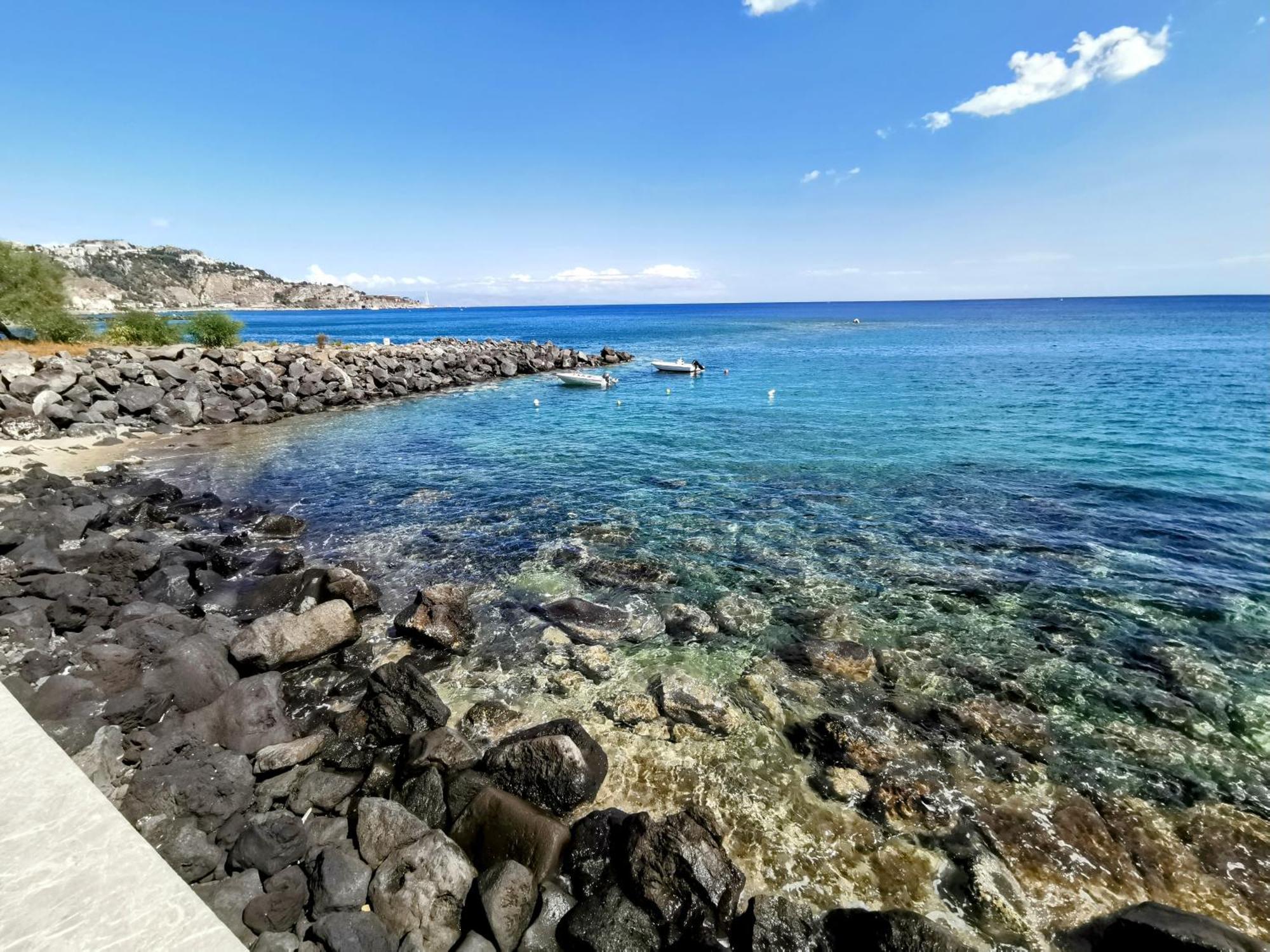 Super Panorama & Astonishing Apartment Seaview Giardini Naxos Ngoại thất bức ảnh
